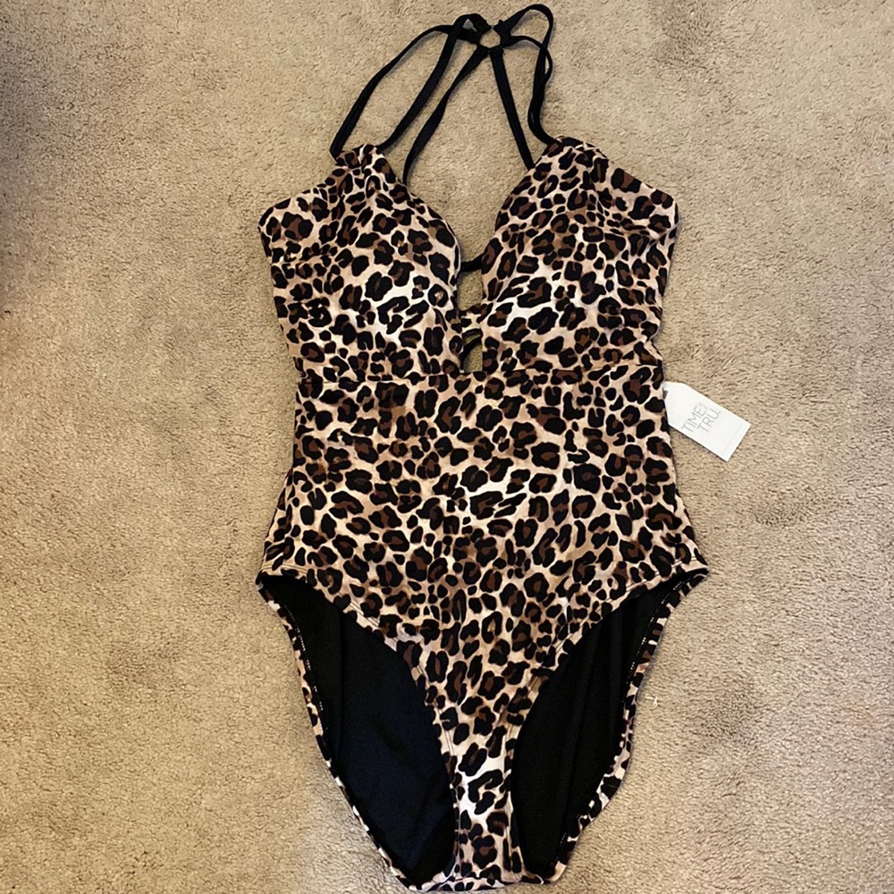 One Piece Leopard Bathings suit